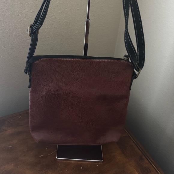 BOC Brown and Black Crossbody Bag with Two Sections NWOT - Picture 2 of 9